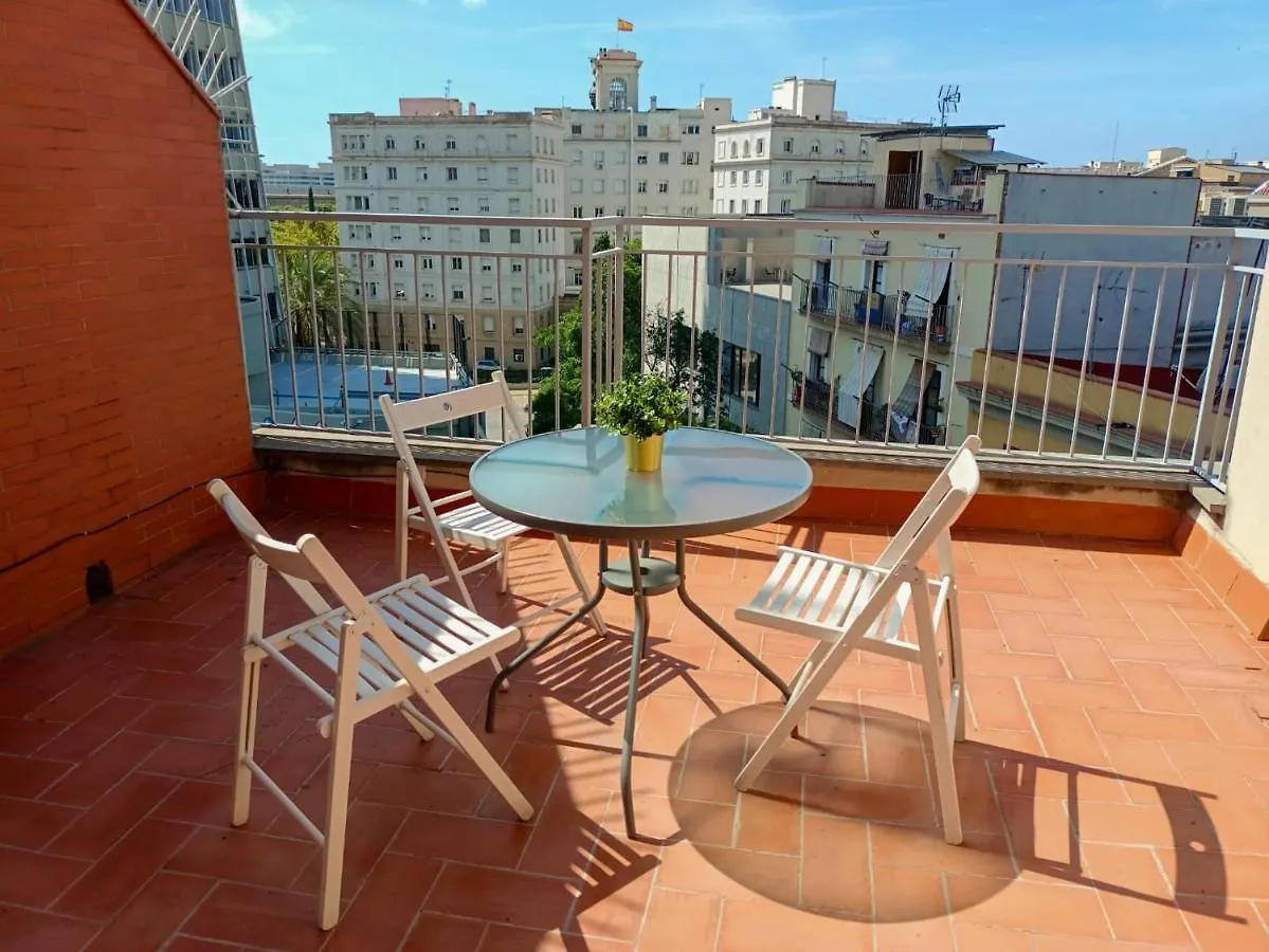 By Paseo De Colon Apartment Βαρκελώνη Hostel