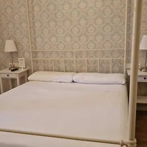 2* Pensión Lumine Luxury By Gaiarooms