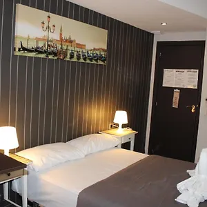 2* Pensión Bcn Condal